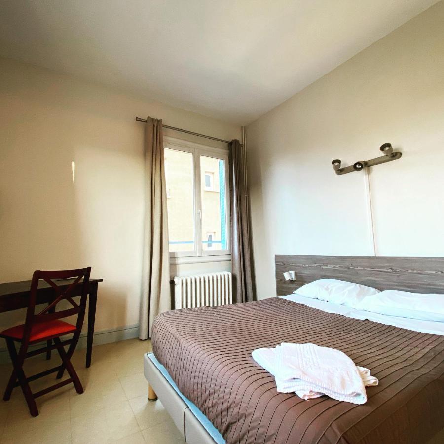 Hotel Le Midi Clermont-Cournon المظهر الخارجي الصورة